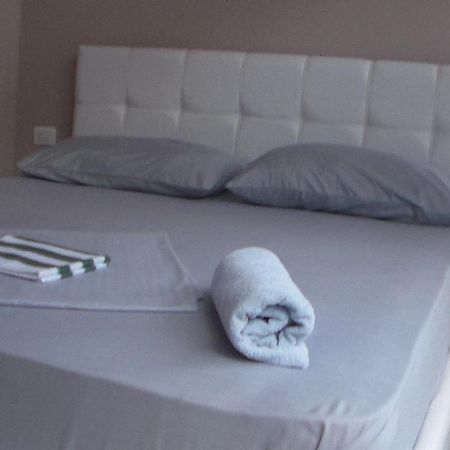 Shkoder Hotel Temali Екстериор снимка