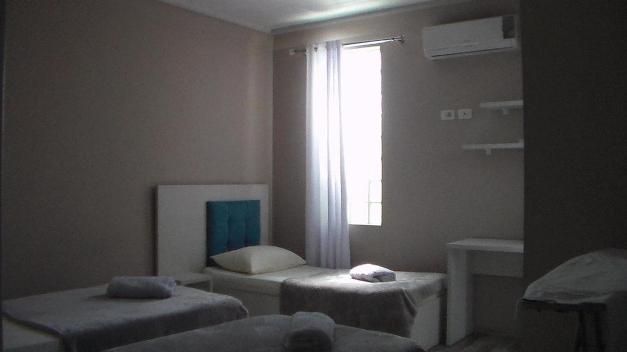 Shkoder Hotel Temali Екстериор снимка