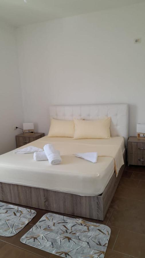 Shkoder Hotel Temali Екстериор снимка